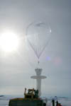 Tow Balloon lifting payload up